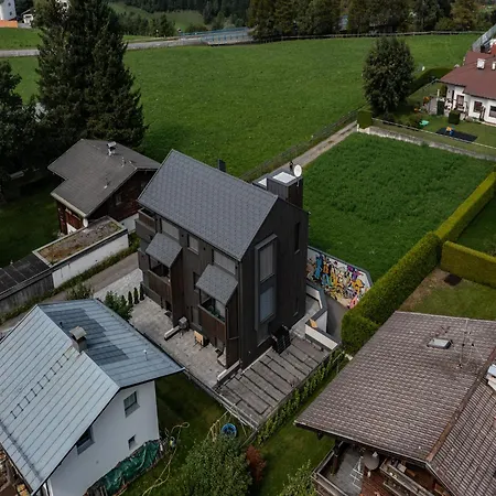 In Near Lift, Cleaning Included