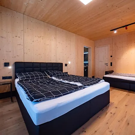 In Near Lift, Cleaning Included * Mieders