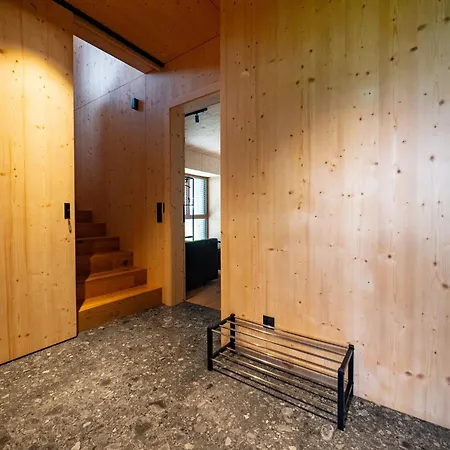 In Near Lift, Cleaning Included *