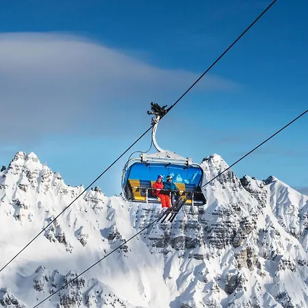 Apartment In Near Lift, Cleaning Included