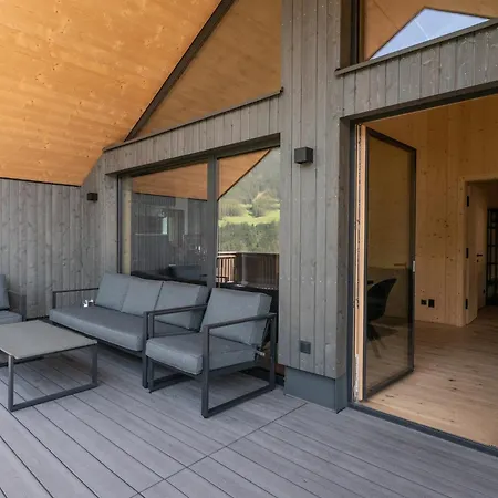 In Near Lift, Cleaning Included *