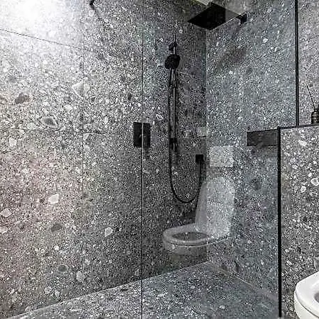 In Near Lift, Cleaning Included * Mieders