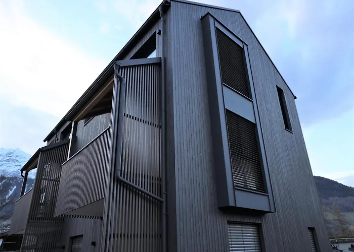 In Near Lift, Cleaning Included شقة *