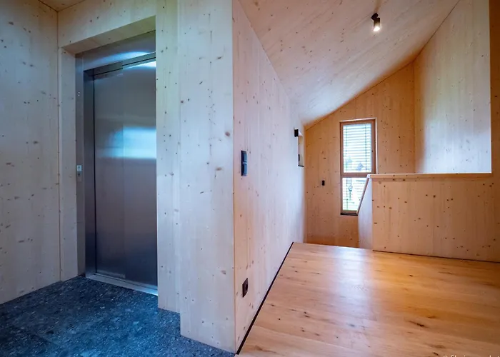 In Near Lift, Cleaning Included