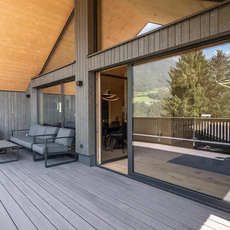 In Near Lift, Cleaning Included *